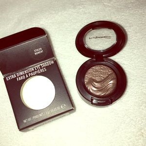 MAC Extra Dimension Eyeshadow
